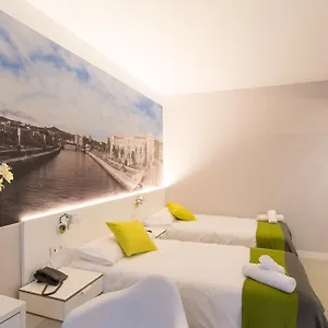 Bilbao City Rooms ** Бильбао